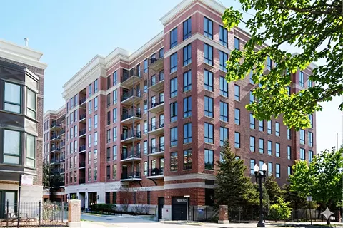343 W Old Town Ct #708, Chicago, IL 60610
