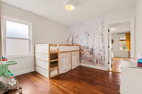 Bedroom - 119 S Williston St, Wheaton, IL 60187 photo 2 of 3