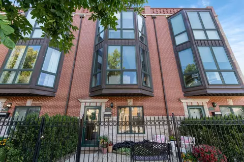 2003 N Hoyne Ave, Chicago, IL 60647