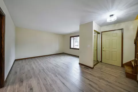 Living - 920 Zenner Ave, Aurora, IL 60505 photo 1 of 3