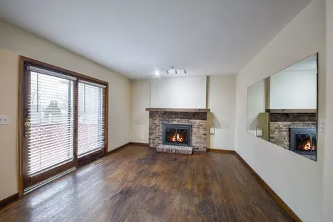 Living - 920 Zenner Ave, Aurora, IL 60505 photo 3 of 3