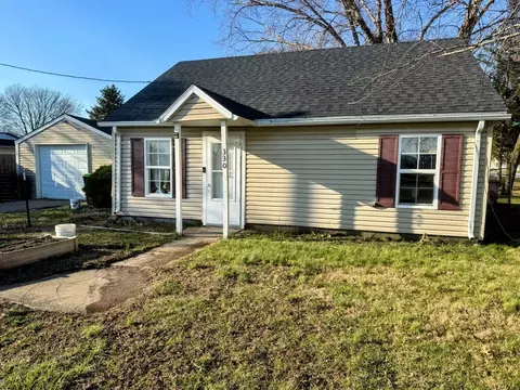 330 Central Ave, Atwood, IL 61913