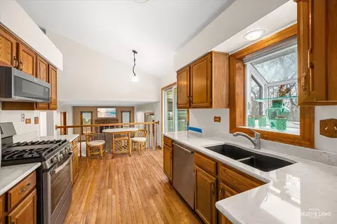 Kitchen - 313 Bayberry Dr, Algonquin, IL 60102 photo 1 of 2
