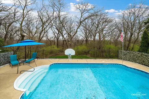 Exterior - 313 Bayberry Dr, Algonquin, IL 60102 photo 12 of 13