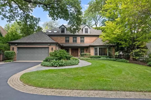 2836 Blackhawk Rd, Wilmette, IL 60091