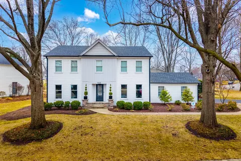 1205 Briergate Dr, Naperville, IL 60563