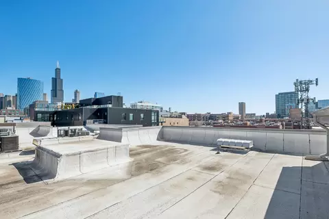 Other - Undisclosed, Chicago, IL 60607 photo 5 of 6