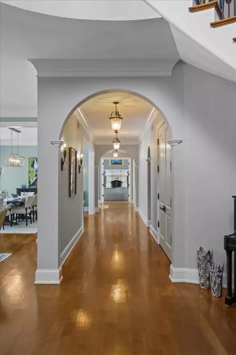 Entry Way - 697 Bluff Rd, Lake Bluff, IL 60044 photo 2 of 5