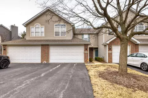 3005 Anton Dr, Aurora, IL 60504