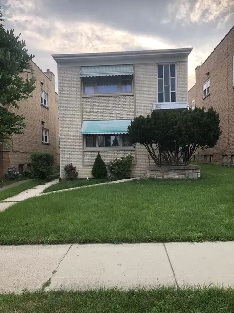9010 Bronx Ave, Skokie, IL 60077