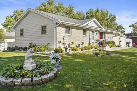 2150 W 95th Ave, Crown Point, IN 46307