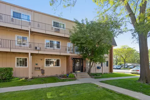 Exterior - 2508 Algonquin Rd #16, Rolling Meadows, IL 60008 photo 4 of 4