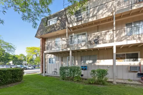 Exterior - 2508 Algonquin Rd #16, Rolling Meadows, IL 60008 photo 2 of 4