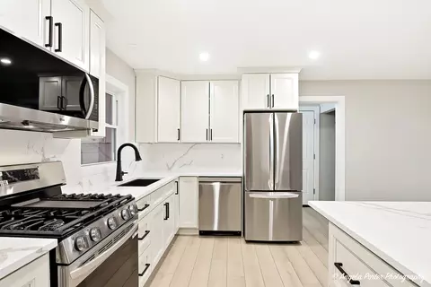 Kitchen - 3915 Dolores Dr, Johnsburg, IL 60051 photo 5 of 5