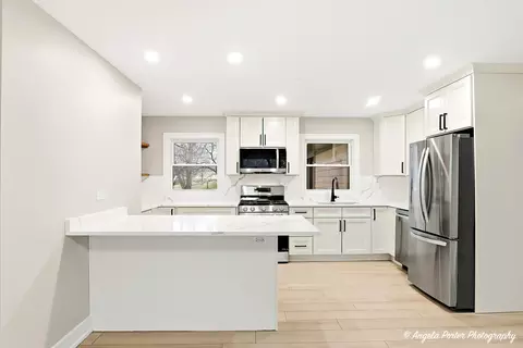 Kitchen - 3915 Dolores Dr, Johnsburg, IL 60051 photo 2 of 5