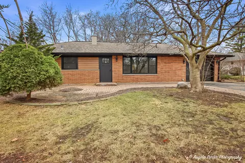 Exterior - 3915 Dolores Dr, Johnsburg, IL 60051 photo 2 of 7