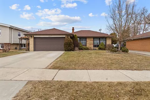 510 Florian Dr, Des Plaines, IL 60016