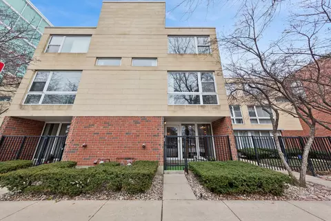 3123 S Michigan Ave, Chicago, IL 60616