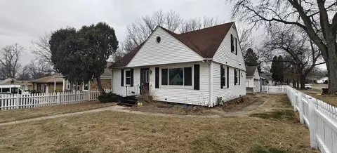 403 N Day Ave, Rockford, IL 61101