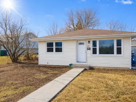 2814 Gilead, Zion, IL 60099