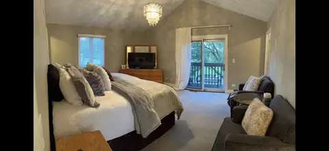 Bedroom - 1810 Golf View Dr, Bartlett, IL 60103 photo 1 of 3