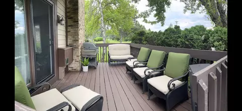 Exterior - 1810 Golf View Dr, Bartlett, IL 60103 photo 4 of 4