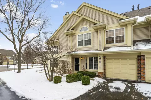 741 Old Creek Ct, Elk Grove Village, IL 60007