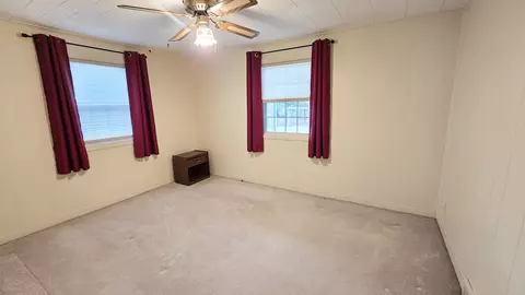 Bedroom - 630 Short St, Centralia, IL 62801 photo 2 of 10