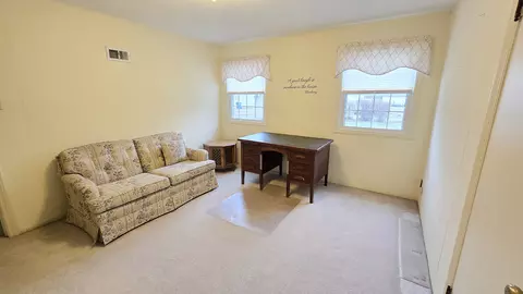 Bedroom - 630 Short St, Centralia, IL 62801 photo 4 of 10