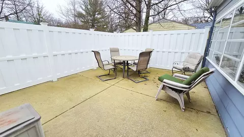 Exterior - 630 Short St, Centralia, IL 62801 photo 10 of 11