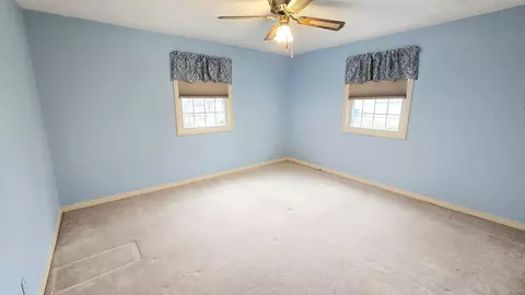 Bedroom - 630 Short St, Centralia, IL 62801 photo 7 of 10