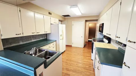 Kitchen - 630 Short St, Centralia, IL 62801 photo 2 of 4
