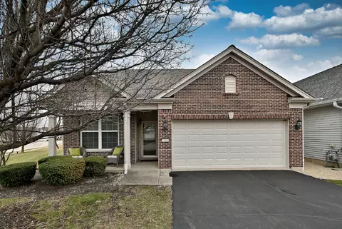 14248 Newport Cir, Huntley, IL 60142