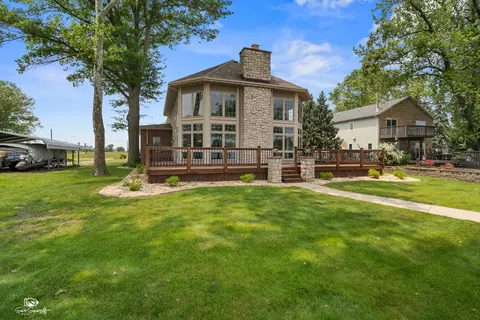 Exterior - 8043 Tamarack Ln, Morris, IL 60450 photo 5 of 8