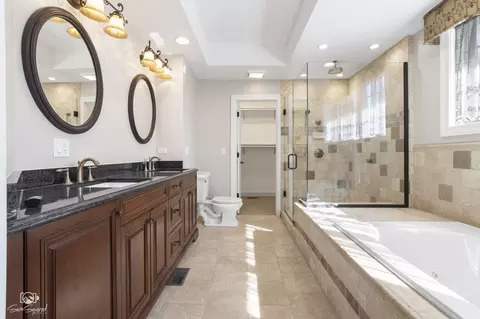 Bath - 8043 Tamarack Ln, Morris, IL 60450 photo 1 of 3