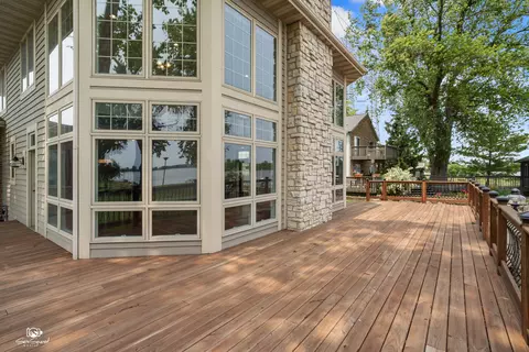 Exterior - 8043 Tamarack Ln, Morris, IL 60450 photo 4 of 8