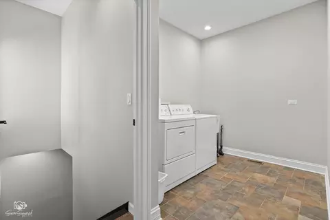 Entry Way - 8043 Tamarack Ln, Morris, IL 60450 photo 2 of 2