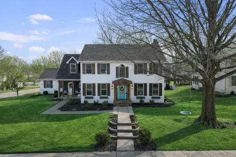 5689 Lewis Ct, Bettendorf, IA 52722