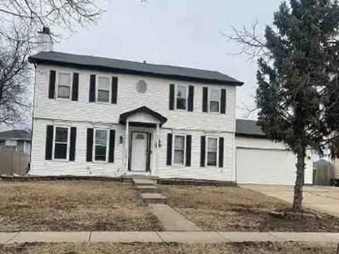 6605 Langsford Ln, Plainfield, IL 60586 photo 2