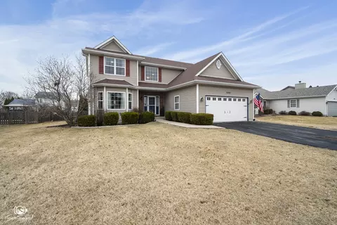 Exterior - 25164 S Plainview Dr, Channahon, IL 60410 photo 2 of 5