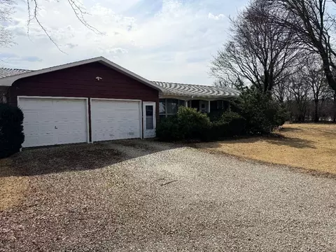 815 W Walnut St, Oglesby, IL 61348