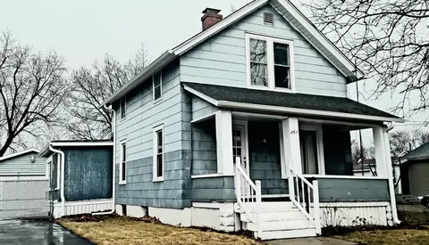 251 N Smith St, Aurora, IL 60505