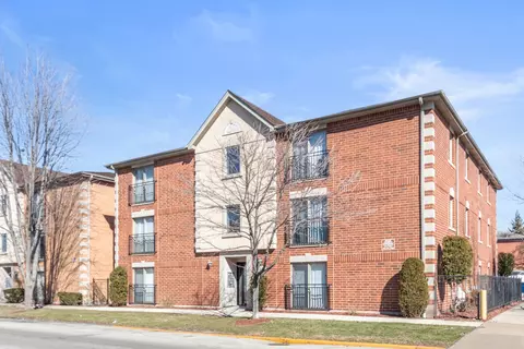 3447 Ridgeland Ave #203, Berwyn, IL 60402