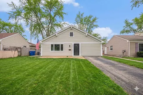 122 Longbeach Rd, Montgomery, IL 60538