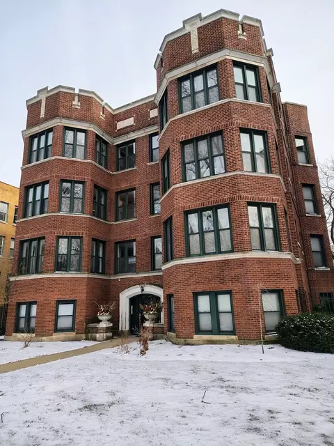 Undisclosed, Chicago, IL 60626