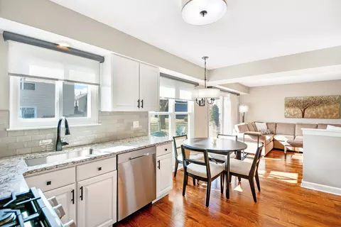 Kitchen - 1281 Old Timber Ct, Hoffman Estates, IL 60192 photo 2 of 3