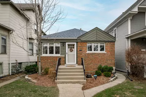 17 Ashland Ave, River Forest, IL 60305