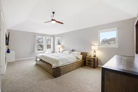 Bedroom - 635 Slate Run, Elgin, IL 60124 photo 3 of 4