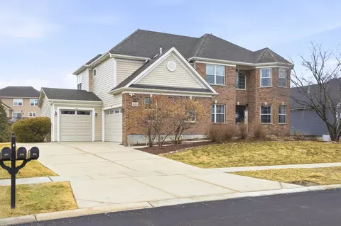 635 Slate Run, Elgin, IL 60124