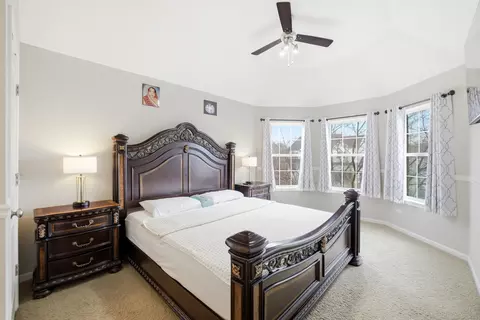 Bedroom - 635 Slate Run, Elgin, IL 60124 photo 1 of 4